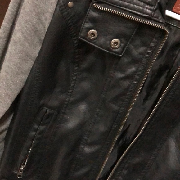 Jacket - Picture 5 of 8